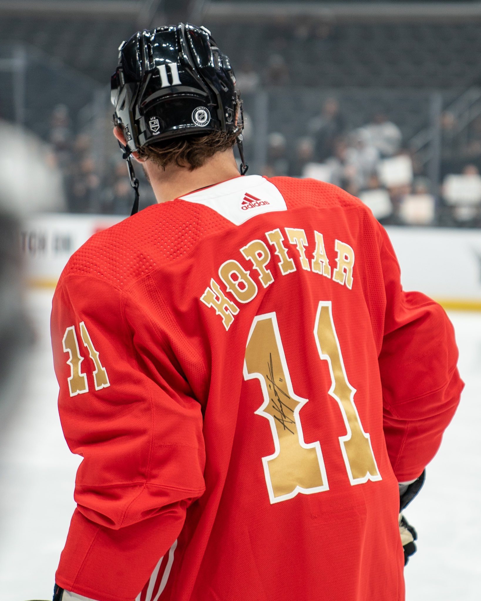 LA Kings on X: Tonight, we celebrate Pride with these beautifully designed  Warmup Jerseys by @flyerswitch 🎨 Go “Behind the Design” now to see the  thoughtful process behind every seam on this