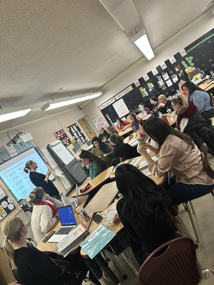 morrisknights's tweet photo. Our REWARDS initiative supporting literacy development for all scholars #movingtheneedle #ELARocks β€οΈπ #teamworkmakesthedreamwork #intervention #LiteracyImpactTeams #LITs #wearelits #WhatINeed #WINning #equity #MTSS @KOJO_CAMP @MrsChiappone @is61ufttc @DrMarionWilson @CSD31SI https://t.co/JncFUFvezu