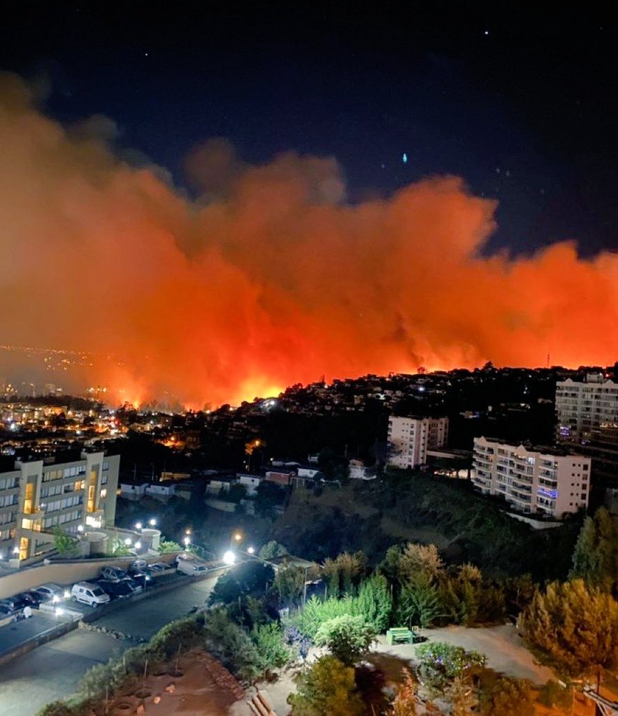Bomberos de Chile tweet media