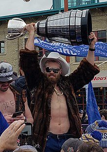 Everyone: “Who is Chris Streveler?”

This is Chris Streveler.

#CFL
#TNF 
#TNFonPrime