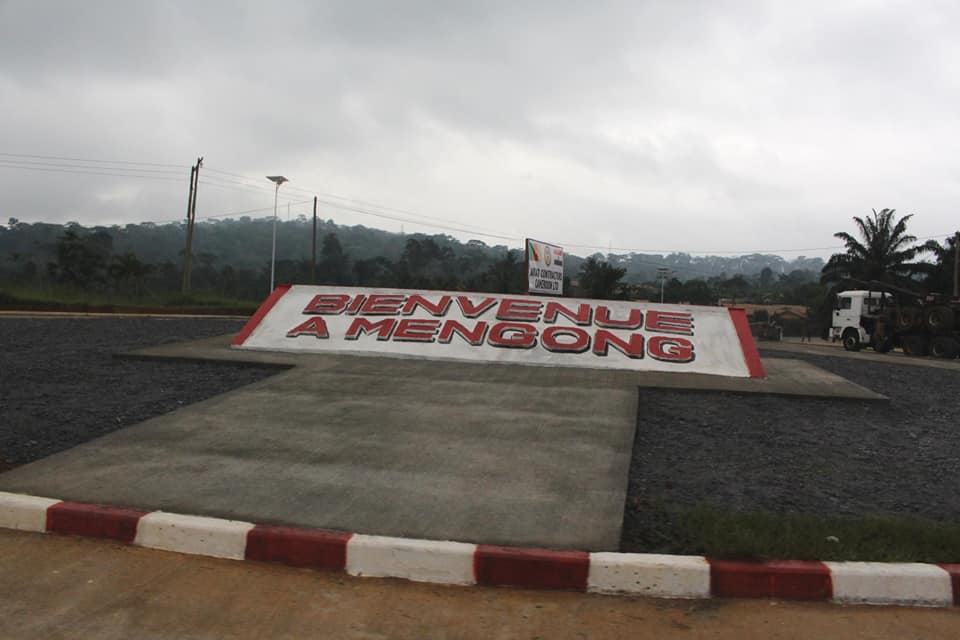 date_africa's tweet photo. 🇨🇲 Cameroun : Ville de Mengong: 5,6 km de voirie aménagés

Le Ministre des Travaux Publics a procédé ce jeudi  à la mise en service de la Route Nationale No 17A reliant la ville de Mengong à la ville de Sangmélima sur un linéaire de 74 km.
#utdainfo #utdacameroun #utdamengong https://t.co/vgEhQyCn5k