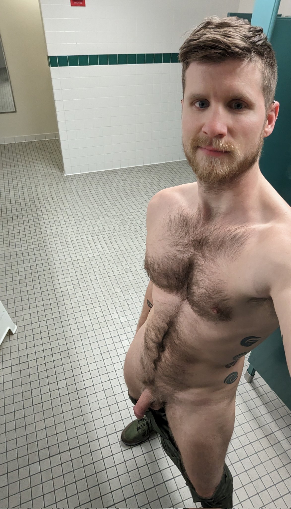 Meet me in the bathroom stall?! ? #gays #gaycock #gayotter #gayexhib #gaypublic #gayhairy https://t.