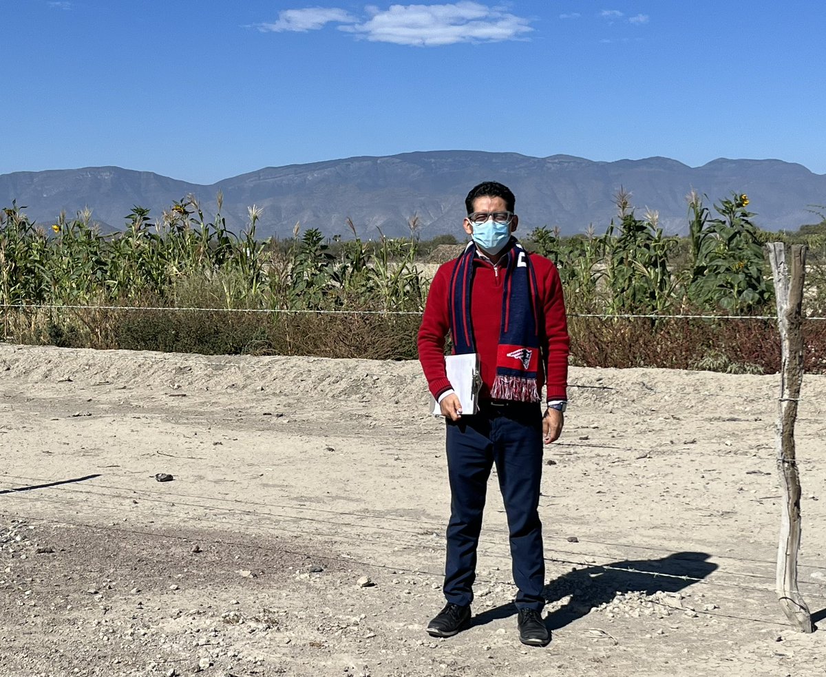 adrian_donato's tweet photo. ¿Qué hace un Vocal Ejecutivo del @INEMexico?
-Informa a la ciudadanía
-Preside la Junta y el Consejo Distrital
-Promueve la Cultura Política Democrática
-Trabaja a ras de tierra
#YoDefiendoAlINE
#OrgulloSPEN https://t.co/YRWR8VtNc0