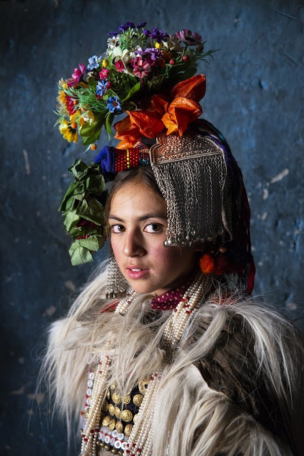 <a href="/SublimesNFT/">SUBLIMES✨</a> My first ever mint on a blockchain.

Tag: <a href="/Amruthavm96/">🦉amruthavm96.eth</a> <a href="/scarlettdrian/">Scarlettdrian</a> <a href="/madhurnangia/">madhurnangia.eth</a> <a href="/aadrika__/">Aadrika</a> <a href="/ekphotogirl/">Swathi Shah (📸,💙💛)</a> @merishajohnson @