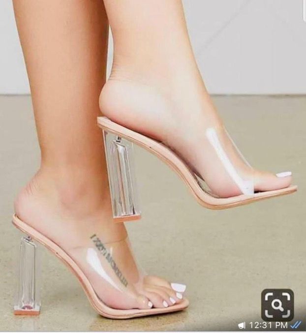 TheHeelsRack1's tweet photo. 70,000 a pair of heels
90,000 apart of boots
#TheHeelsRack1 https://t.co/FxMlO2Umsk