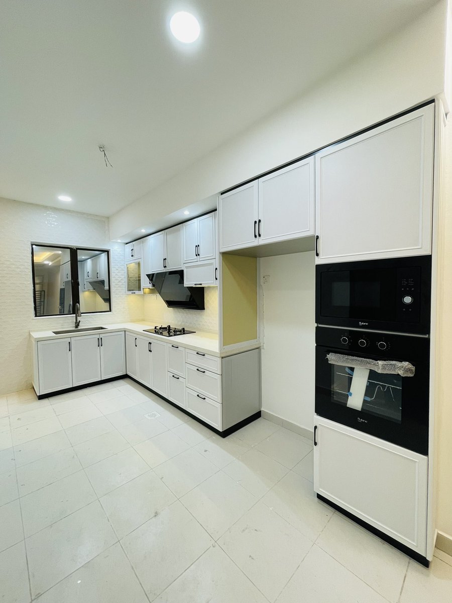 iffgone's tweet photo. Keadaan sebelum dan selepas pemasangan kabinet dapur dengan warranty seumur hidup. 

Maksud warranty seumur hidup secara ringkasnya, warranty itu valid selama mana sesebuah syarikat itu masih beroperasi.

Sebelum:                         Selepas: https://t.co/io7A4if43D