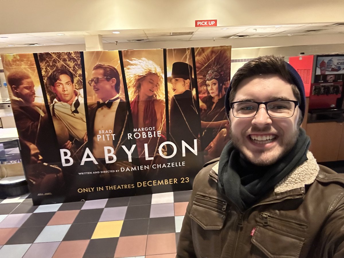 weiser_david's tweet photo. A little wind wasn’t going to stop me from seeing Damien Chazelle’s latest picture in theaters. #BabylonSweep https://t.co/rjOO05ovXJ