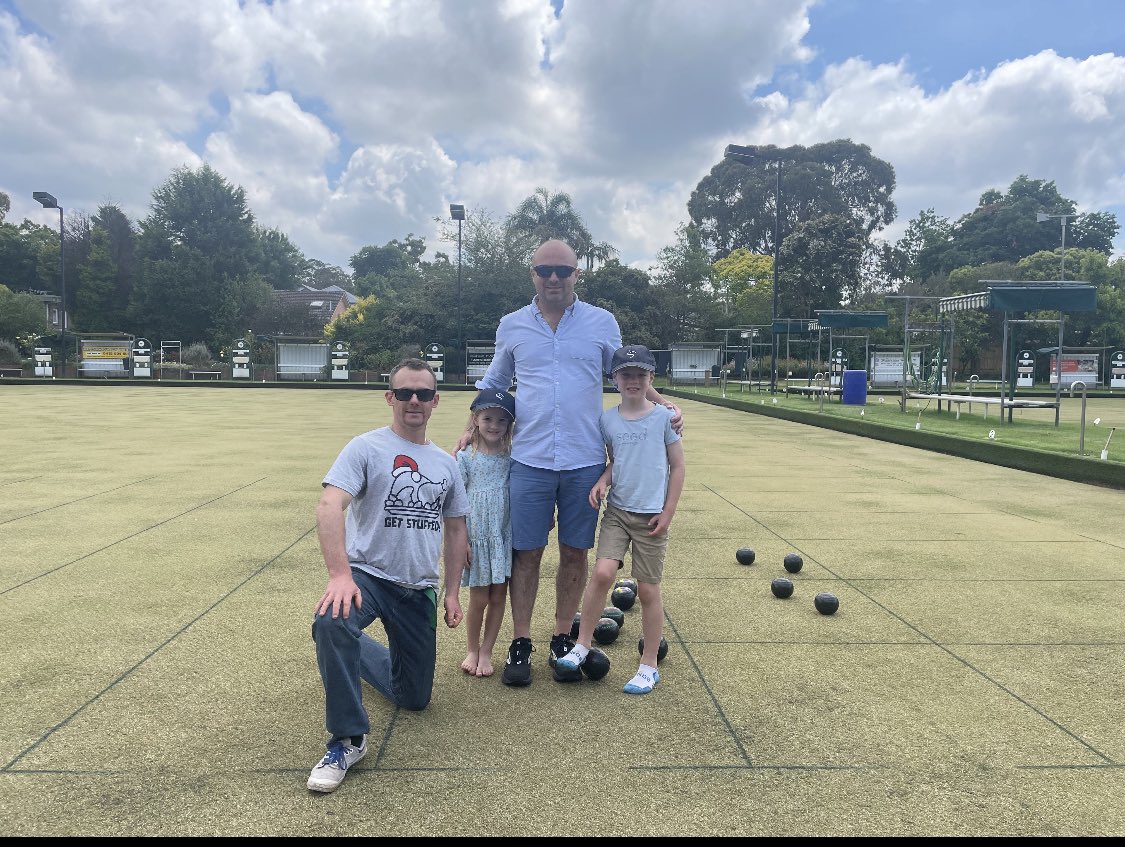 Isca Xmas Party - Thanks for the sun protection <a href="/Simon_Miller_/">Simon Miller Racing</a> !! Thanks to all all our clients for your support in 2022!!  We look forward to cheering home plenty of winners for your stable in 2023!! <a href="/BBakerRacing/">Bjorn Baker Racing</a> <a href="/SnowdenRacing1/">Snowden Racing</a> <a href="/MakybeS/">MAKYBE</a> <a href="/HowleyRacing/">Liam Howley Racing</a> <a href="/busuttin/">Busuttin Racing</a> <a href="/jsargentracing/">John Sargent</a>