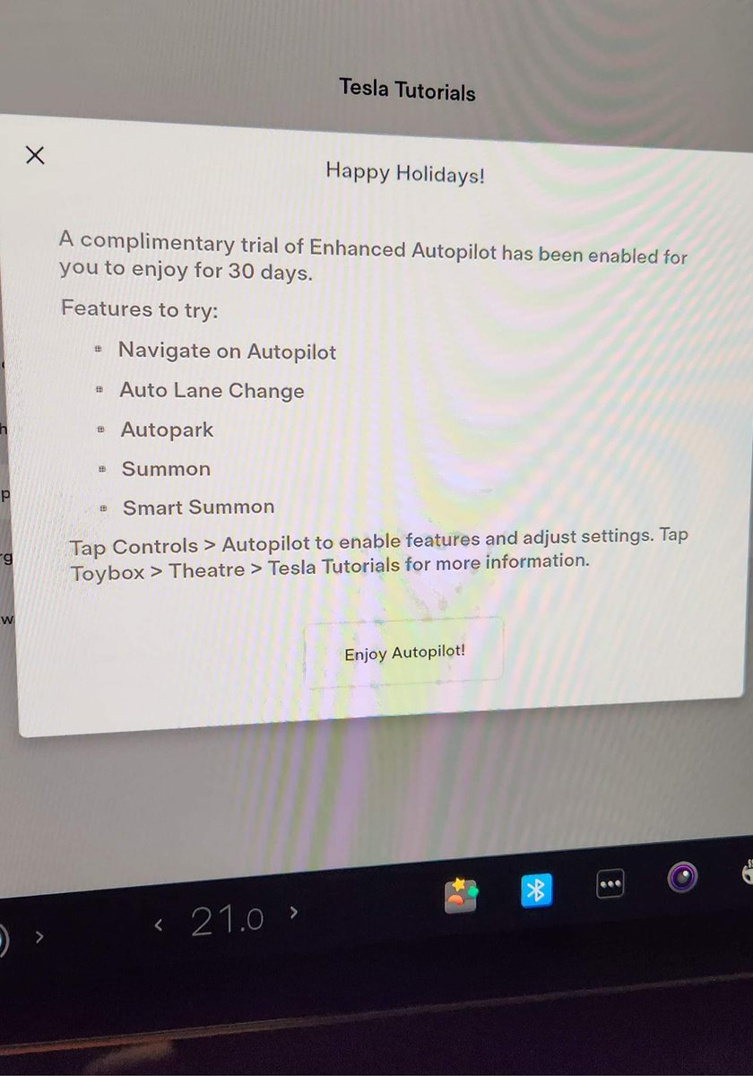 Tesla is offering a free 30 day trial of Enhanced Autopilot worldwide for the holidays