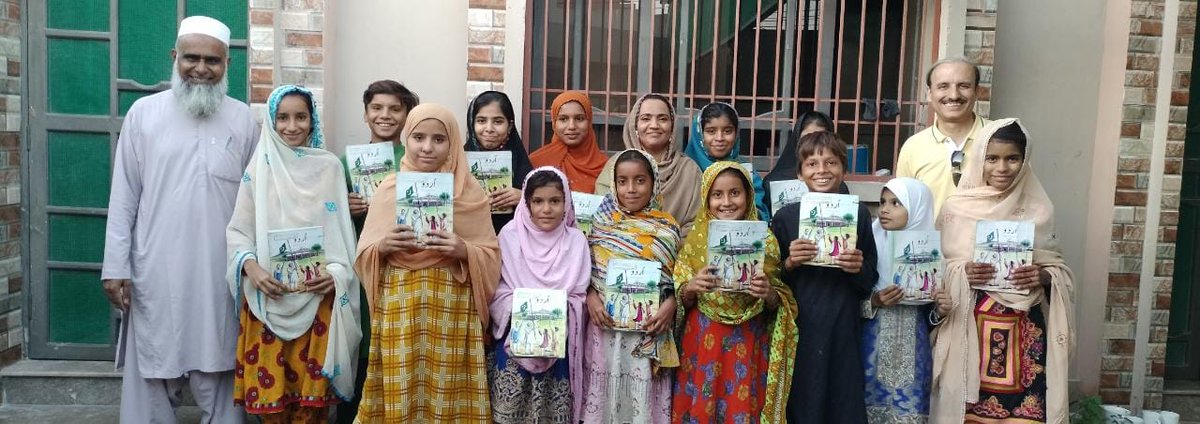AqalJica's tweet photo. JICA-AQAL Balochistan Team visiting ALP Center, Gwadar designated for Middletech by our partner Literacy &amp; NFE Dept, Balochistan. The center has enrolled 18 female and 12 male learners for the #Middletech  Pilot. A #boatmaking center was also visited to assess skill integration. https://t.co/IlbLgjeTct