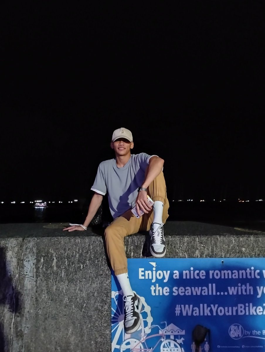 jhandaellcastro's tweet photo. By the Bay! https://t.co/1tb01C1rsY