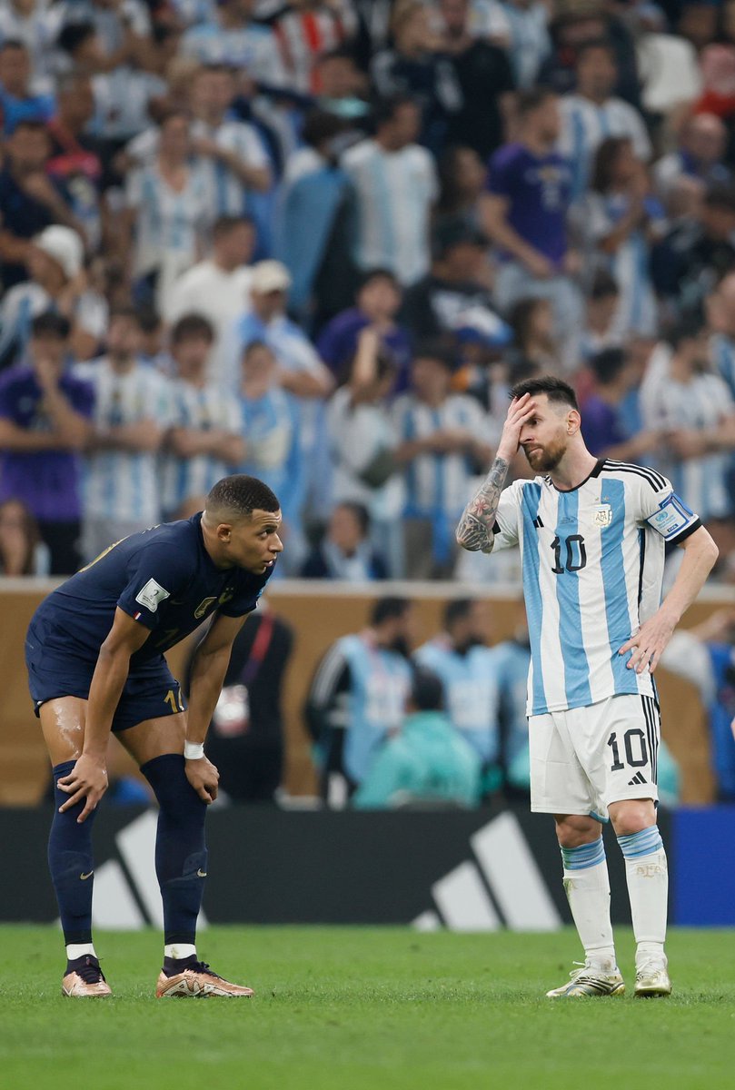 the_MESSI_10's tweet photo. After world cup mbappe parents be like :
Mom: bap pe gaya hai

Dad: No, ma pe gaya hai😂😂
#MBappe https://t.co/xz9MAi4ga6