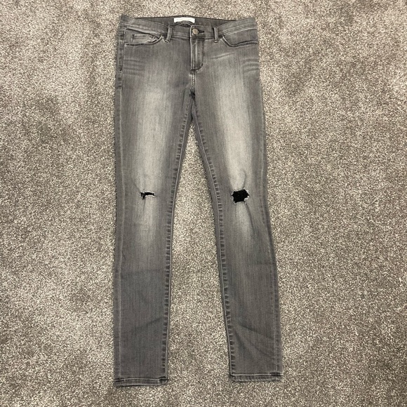 secondcycle's tweet image. So good I had to share! Check out all the items I'm loving on @Poshmarkapp #poshmark #fashion #style #shopmycloset #raedunn #bananarepublic: posh.mk/qGV0C9FtZvb