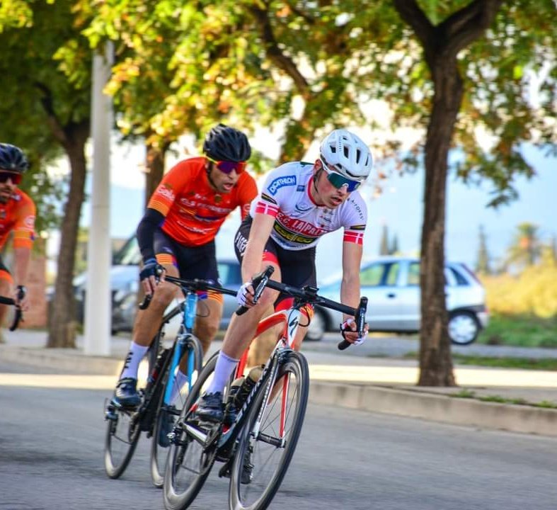 🔚🍗 El fin de semana pasado nos pusimos el último dorsal del año 2022 en la rapidísima Carrera del Jamón en Elche.

🔜🎄 Ahora toca disfrutar de las fiestas navideñas, mientras seguimos trabajando de cara a la temporada 2023.

📸 Pascual Cerezo