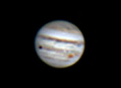 astroasuna's tweet photo. 今宵の木星✨
木星は土星より高度がありましたが、土星以上にぶるんぶるんしていました。。💫
なんとか大赤斑と衛星の影が写りました❣️
#薄目で見て ください。。😧
MC90 Neptune-C II
SharpCap AS!3 AstroSurface
#木星 #大赤斑 #今年最後 かも #MAK90 https://t.co/aYPKRtZbMn