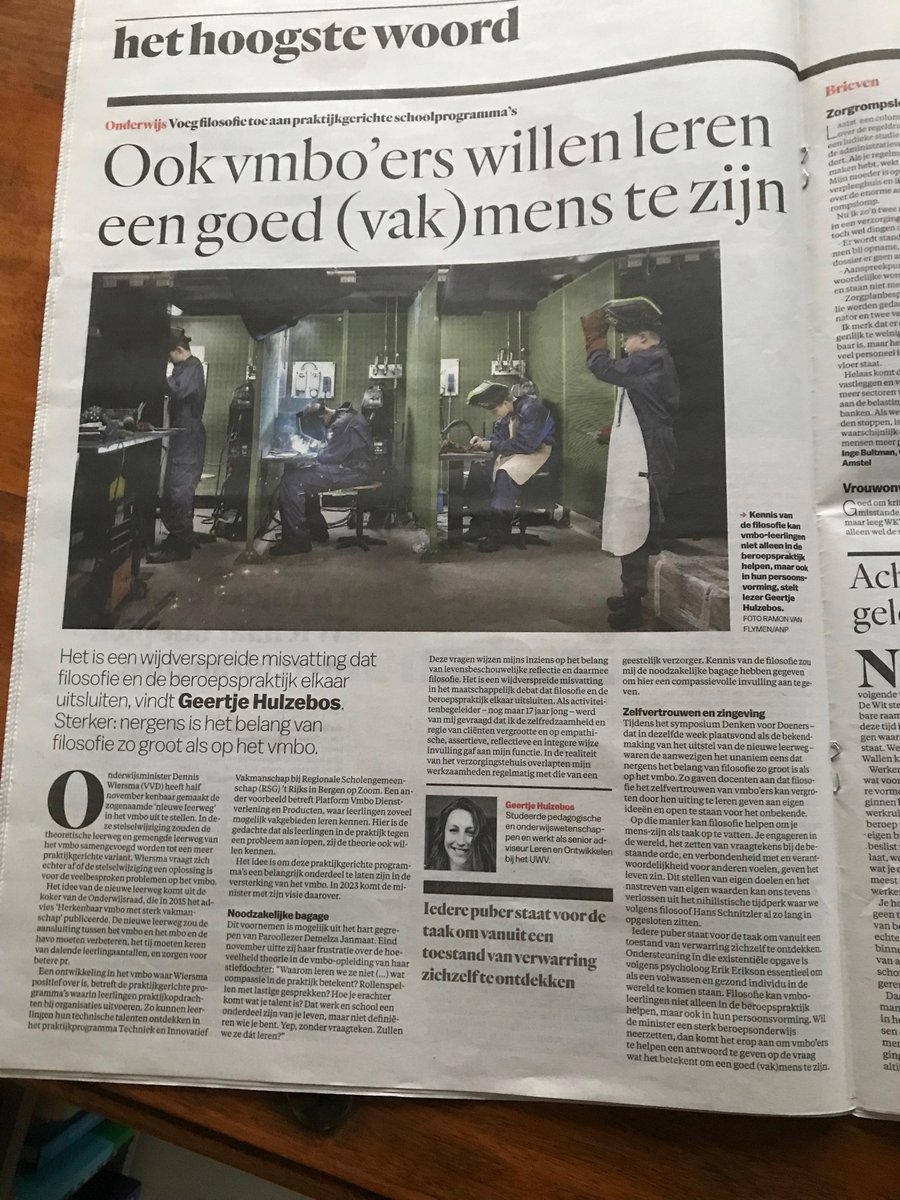 Nergens is #filosofie zo van belang als op het #vmbo. Een goed (vak)mens zijn, vraagt niet alleen om praktische skills, maar juist ook om reflectie op wat dat voor jou betekent. Een aantrekkelijk vmbo versterkt het denken van doeners.
parool.nl/columns-opinie…