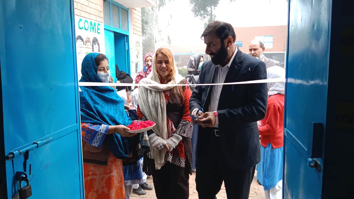 itacecorg's tweet image. Highlights from the Community Launches of Classroom Library corners under #PakistanLiteracyProject (#PLP) administered schools - 
GGHSGoth Noor Mohammad and GGES Gulldeer
CG - CEO Shahbaz Tahir
DDEO Ms. Raisa, DEO khairpur Abdul Mateen and other stakeholders also attended!