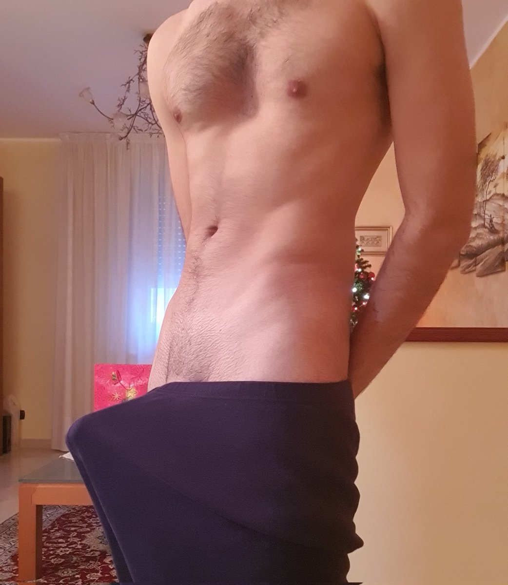 LilBoy_xL's tweet photo. Stamattina qualcuno ha bisogno di attenzioni 🤭🍆💦
Someone needs attention this morning🤭🍆💦
#cock #bigcock #dick #bigdick #goodmorning
#surprise https://t.co/yWs9rzs3op