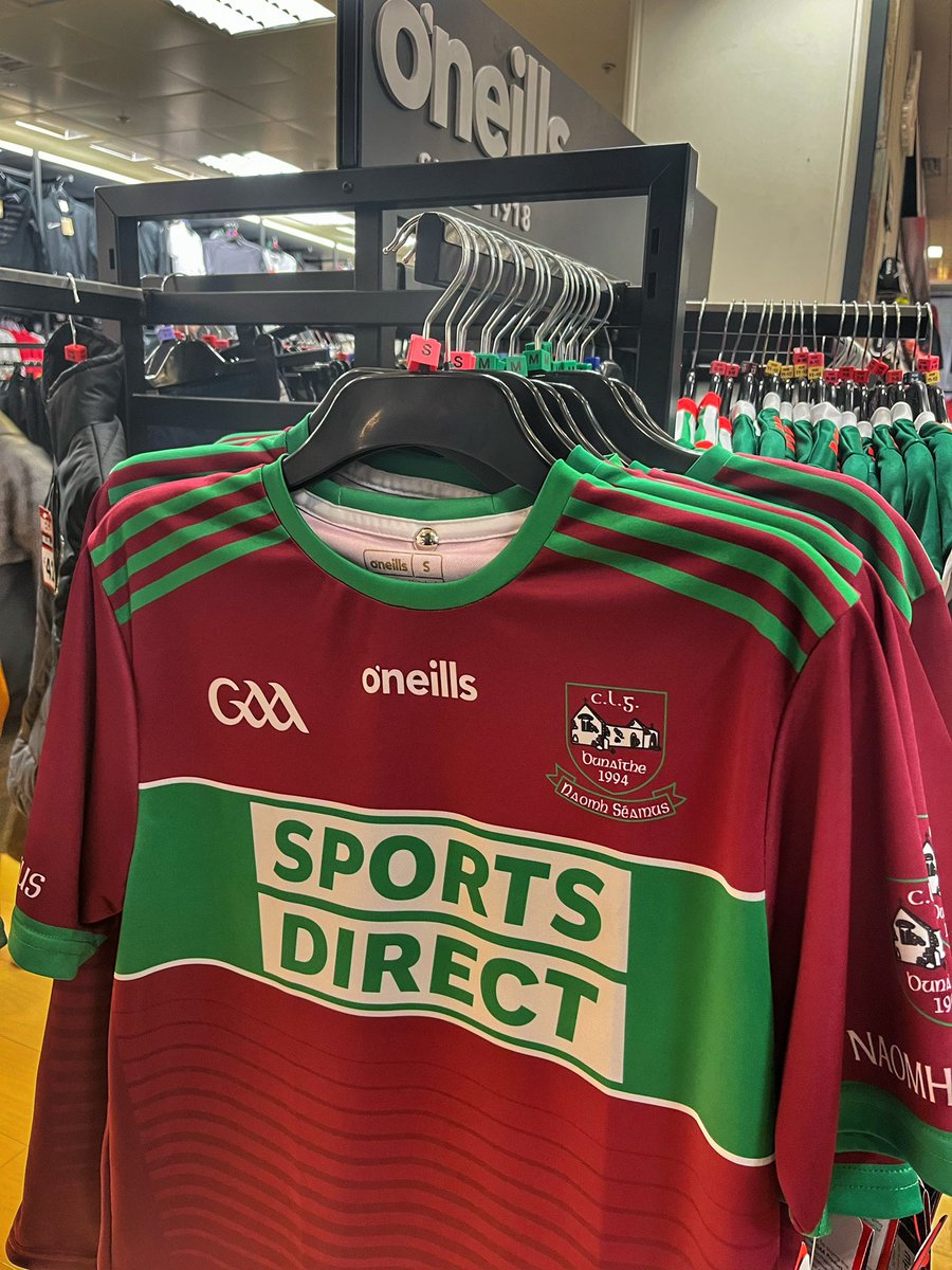 Competition Time 🎁 🎄

We are giving away an official club jersey this Christmas 🎅 

All you have to do ⬇️

Like 👍 
Share ✅
Comment 💭

We will announce the winner tomorrow 👌