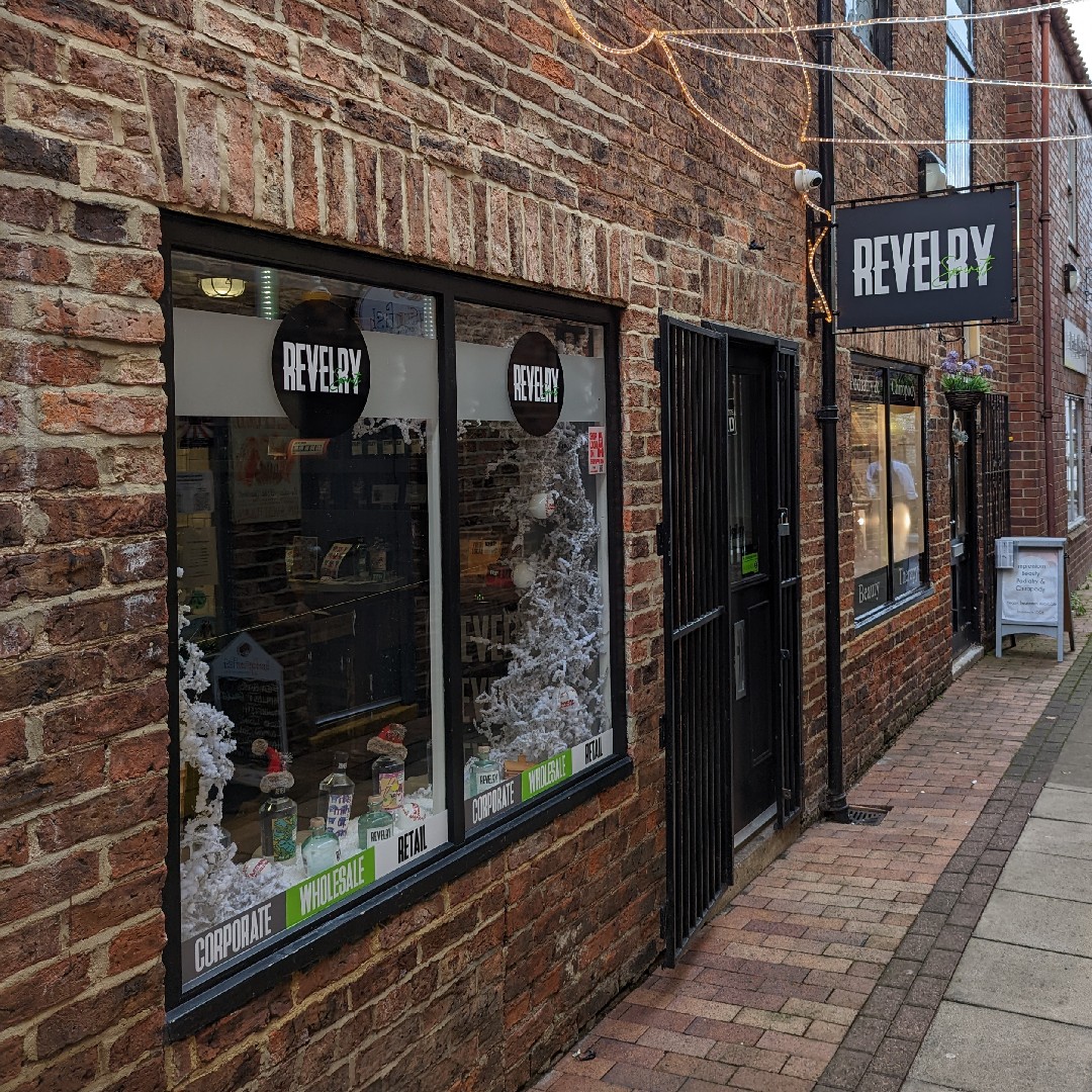 There's not long left until the big day🎅

We are open 10am-6pm today and tomorrow we'll be open 12pm-4pm!