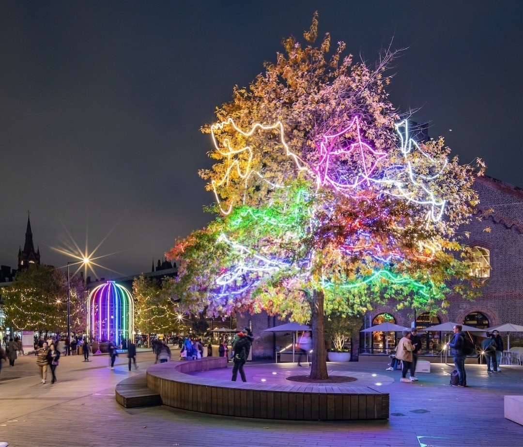 Happy holidays! 🎄
UAL Short Courses will close from 5pm on Fri 23 Dec - Tues 3 Jan 2023.⁠ The customer service team will offer a limited service during this time; we apologise for any delays incurred &amp; will respond to complex cases from 3 Jan 2023.⁠
⁠Image: <a href="/kingscrossN1C/">King's Cross, N1C</a>
⁠