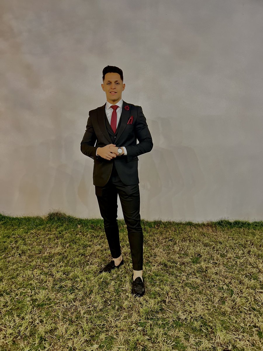 Mos3adMo7ammed's tweet photo. A day to remember❤️                                            #formal https://t.co/bspcn0jhlj