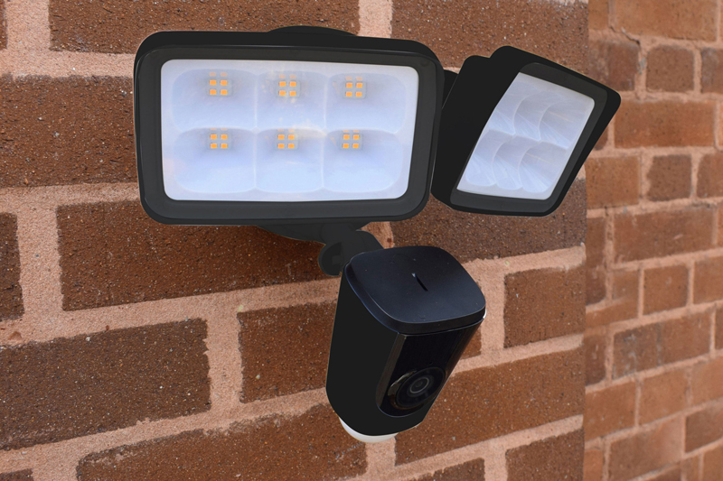 BrumElectrician's tweet photo. #RT @proelectrician: Yale launches new mains powered floodlight camera
Find out more here - https://t.co/TwY3WWvG1U
@YaleTradeUK #floodlightcamera #homesecurity #smartsecurity https://t.co/AeY0AO9JHL