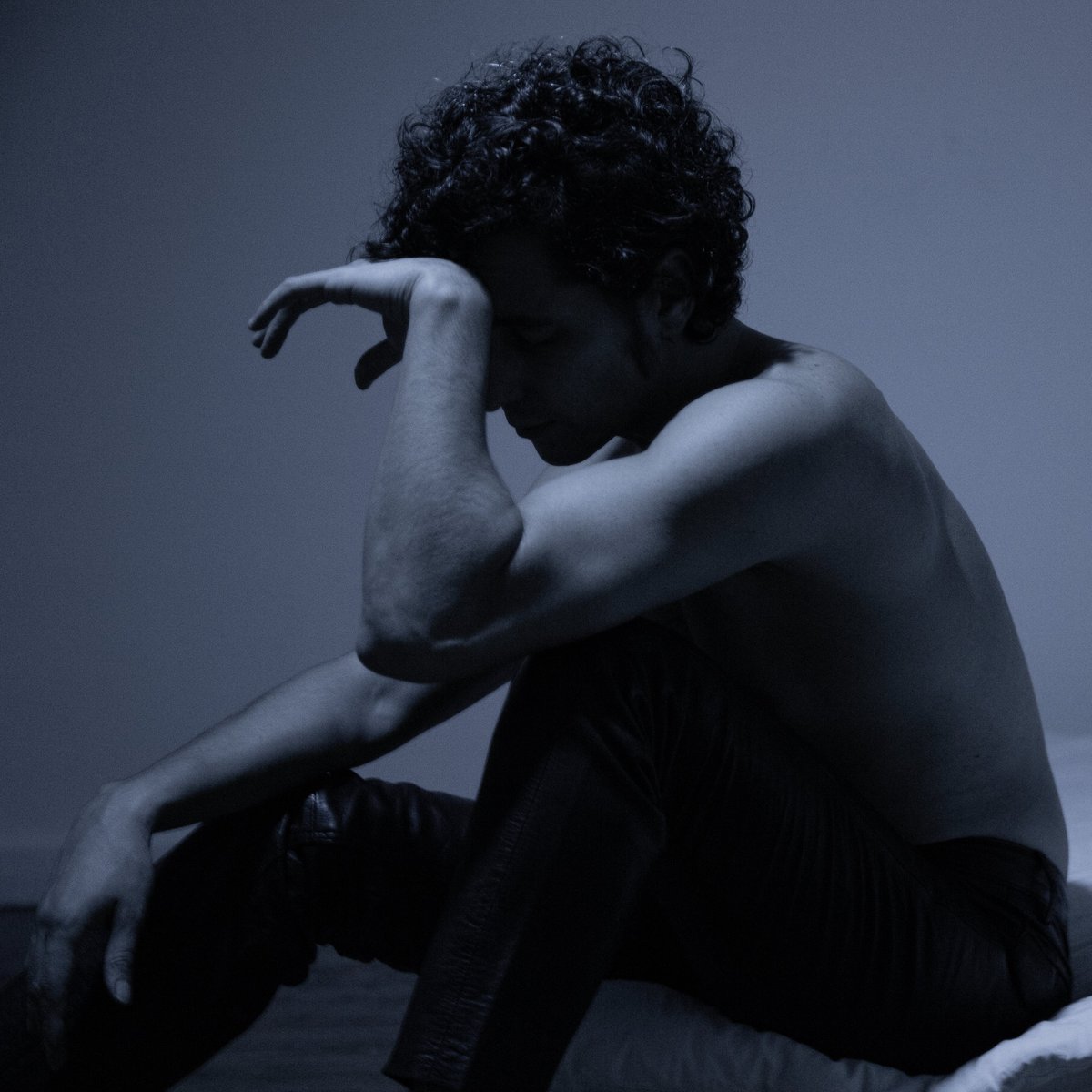 Seneyi "Zor"la kapatıyorum. Alttaki linkten kolayca dinleyebilirsiniz.

spoti.fi/3ViBqu0

#zor #yeni #tekli #single #türkçe #alternatif #elektronik #pop