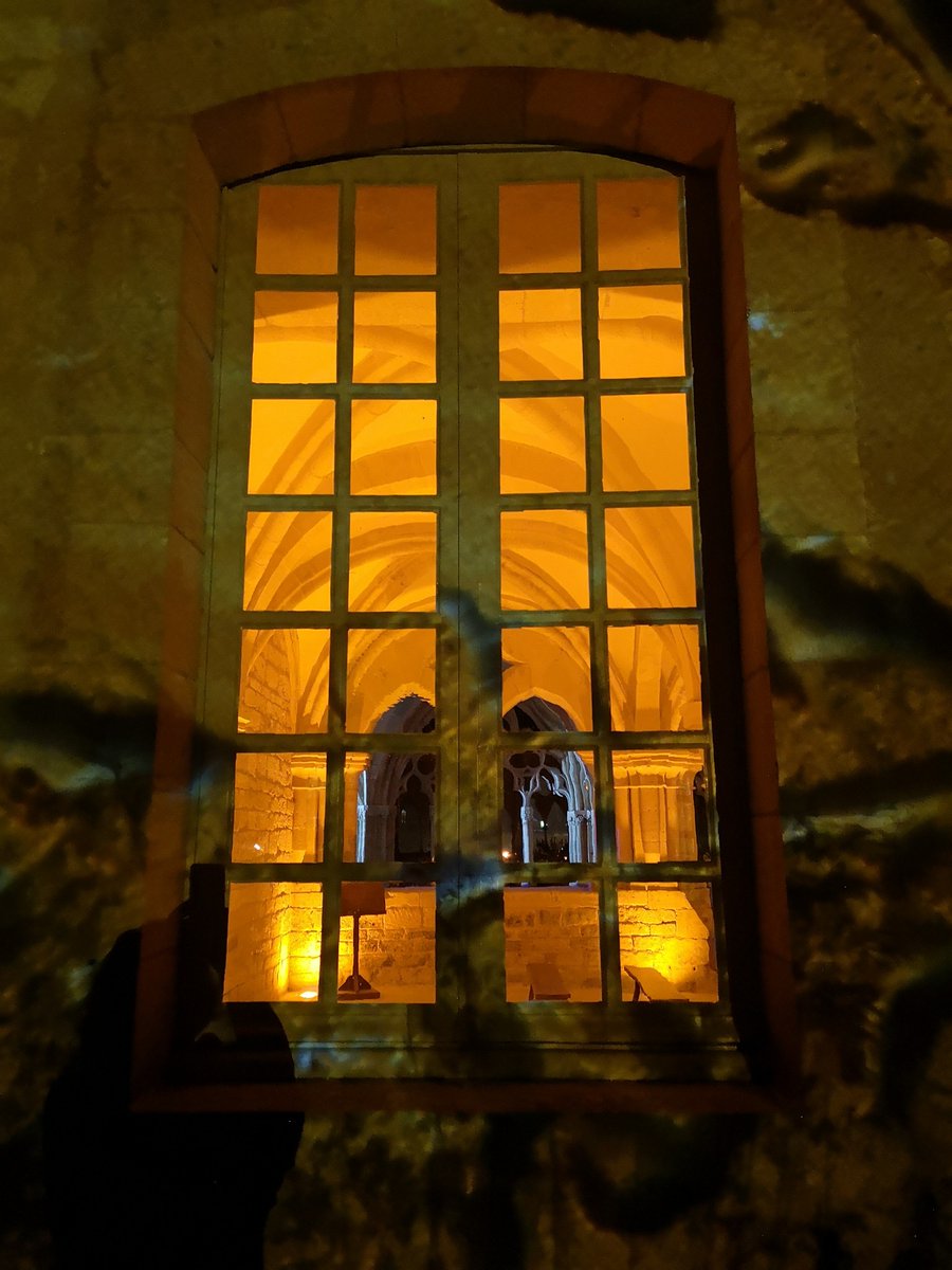 Abbaye de Noirlac tweet media