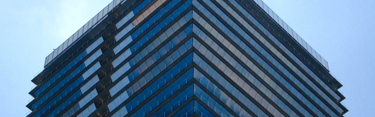 Europe’s private sector should help deliver on the objectives of the EU’s Global Gateway strategy.

<a href="/kar_karaki/">Karim Karaki</a> <a href="/SanBilal1/">San Bilal</a> &amp; <a href="/JeskeVanSeters/">Jeske van Seters</a> look at how the EU can best engage the private sector in its development policy and financial setup

👉bit.ly/3VzBKFo