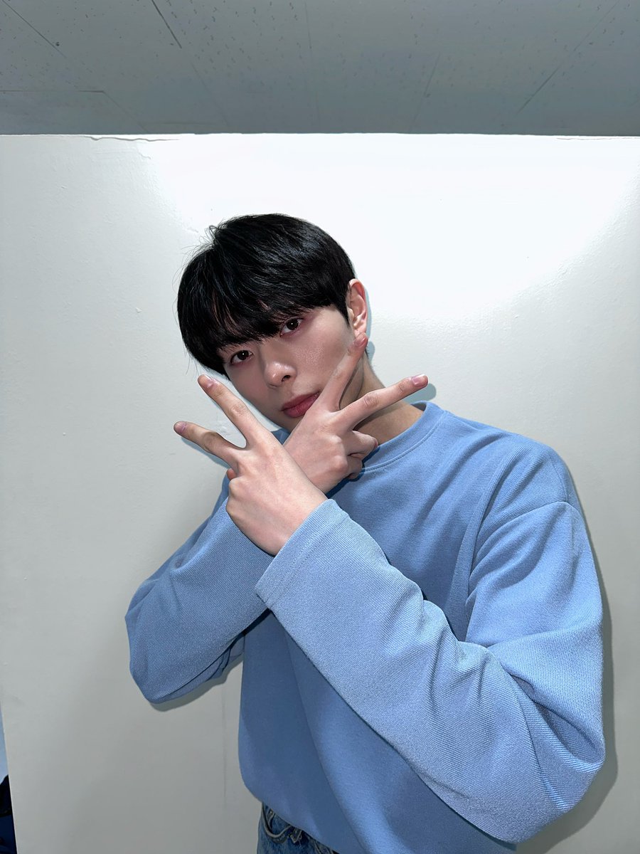 aplus_bigdipper's tweet photo. [ #은빈 ]

🦊👑

#더빅디퍼 #THEBIGDIPPER #EUNBIN https://t.co/jNXJtVtDQO