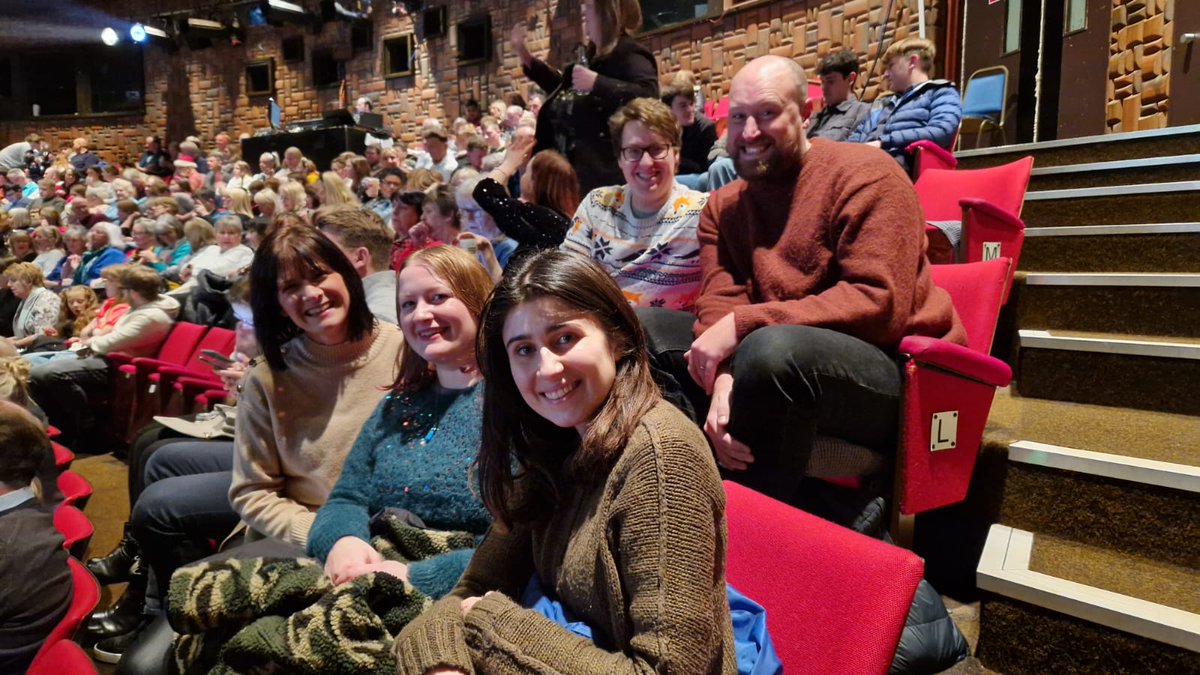 outwritepr's tweet image. Final team social of year! 🎄🍾

And no better place to host it than @ClwydTweets' Christmas Panto. 🎭

⭐️Highlight of the evening? Definitely Cal’s confusion the entire way through!