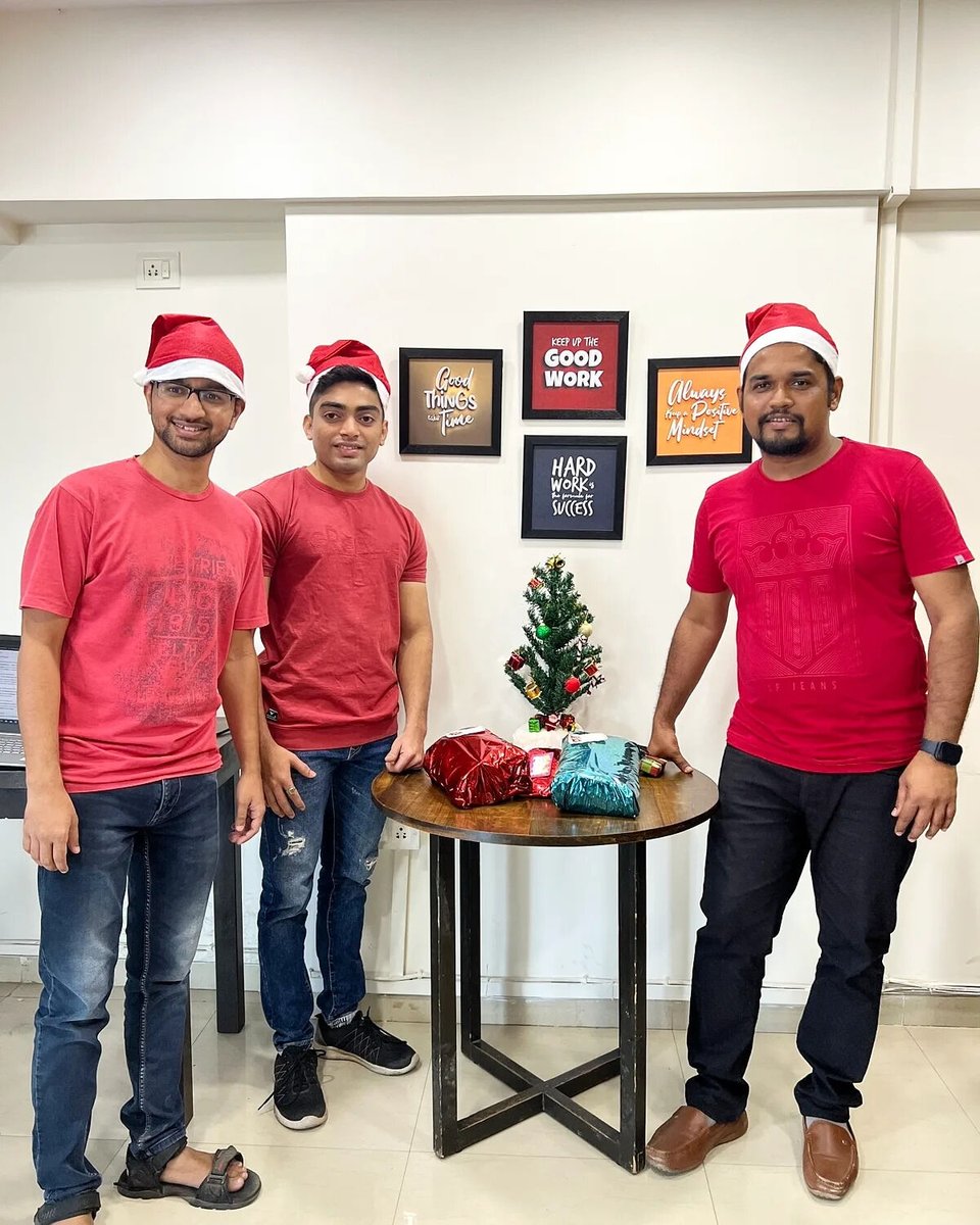 ThirdSlash's tweet photo. Secret Santa & Christmas Celebration at Thirdslash 🎉🌲❄️
#christmastree #christmascelebration #christmastime #merrychristmas #merrychristmas🎄 #christmasgifts #secretsanta #secretsantagift #thirdslash https://t.co/Zn3y9O1QVn