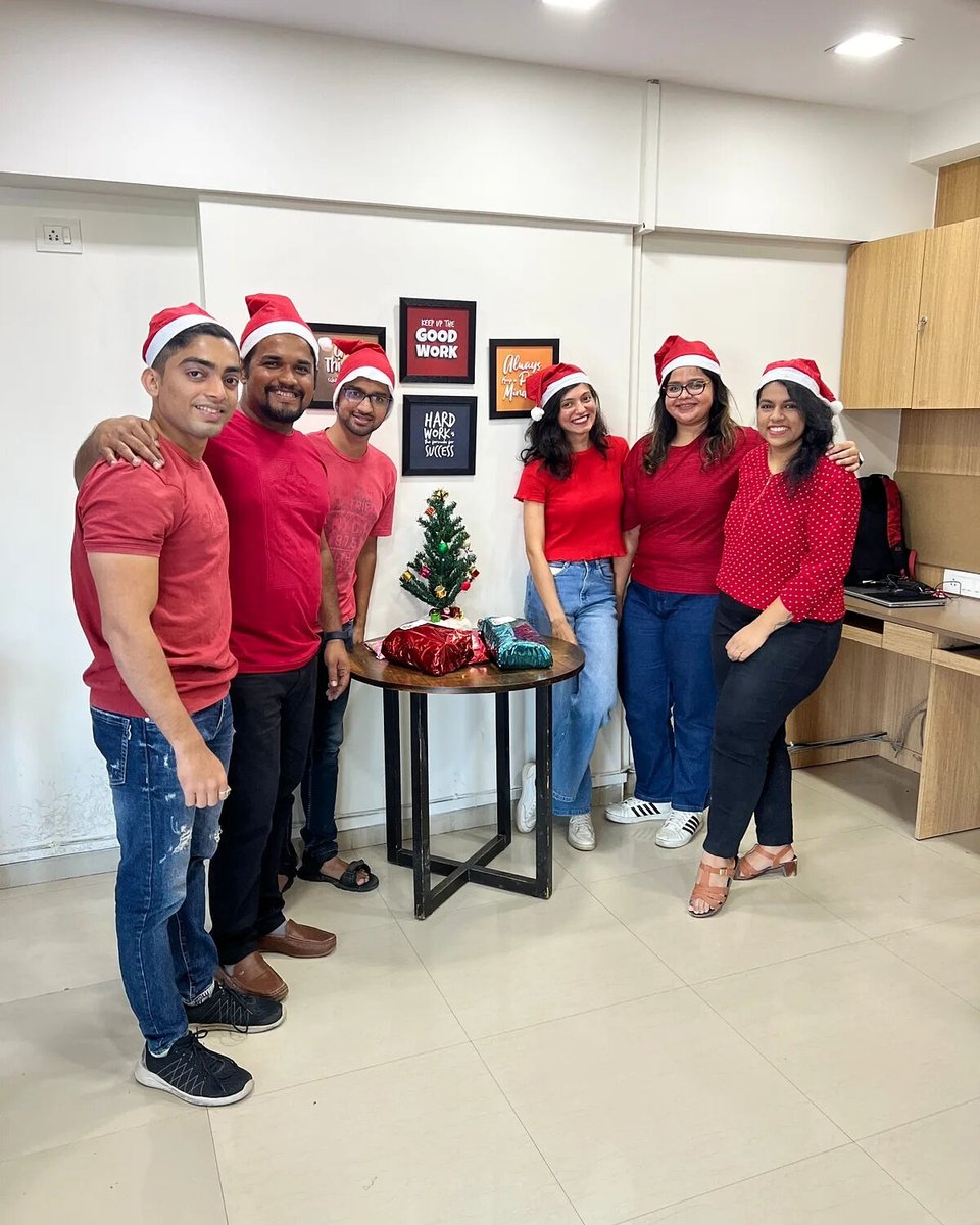 ThirdSlash's tweet photo. Secret Santa & Christmas Celebration at Thirdslash 🎉🌲❄️
#christmastree #christmascelebration #christmastime #merrychristmas #merrychristmas🎄 #christmasgifts #secretsanta #secretsantagift #thirdslash https://t.co/Zn3y9O1QVn