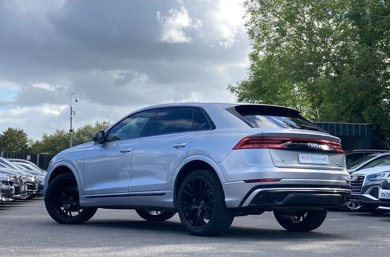 BeyondTarmac's tweet photo. • 2018 Audi Q8 Vorsprung 50 TDI
• 3000cc V6 Turbodiesel
• 282bhp/600Nm
• 8-Speed AT
• AWD, 10 Airbags, HD Matrix Headlights, HDC
• Bang &amp; Olufsen Sound
• Fuel Tank: 85L of
• Mileage: 51,500km
• Source: UK
• KSh17,600,000 (All-inclusive)
• sales.beyondtarmac@gmail.com https://t.co/kbaWRgrARb