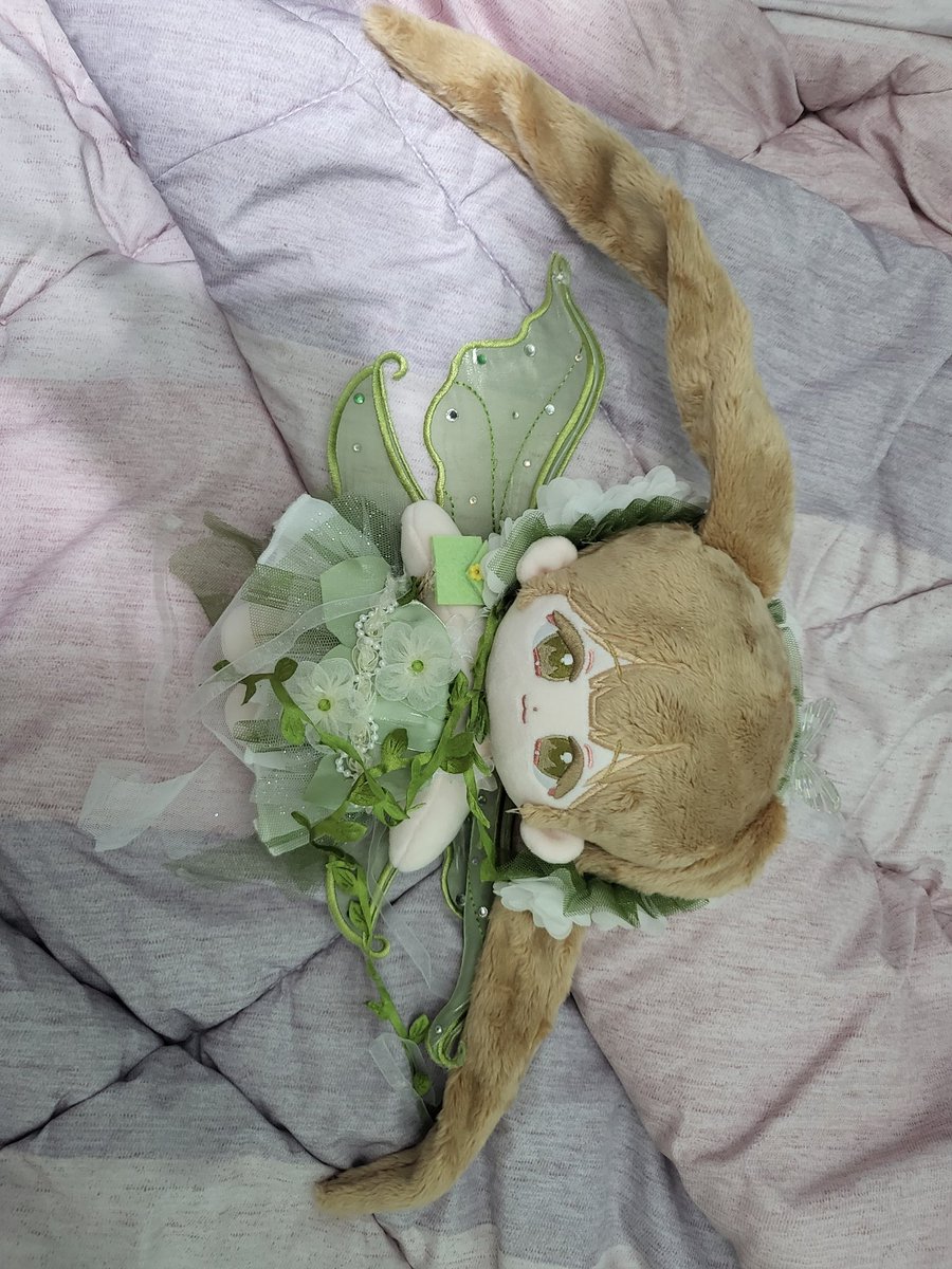 #은방울꽃_아델린

아델린이 드디어 왔습니다!

진짜 너무 이뻐요🥹🥹

제 첫 무속성 여솜 폼림참여한 아이예요

드레스류 옷을 잘 안사는데 요아이를 위해 구매했습니다
아직 오고 있지만요 ㅎㅎ 요옷은 푹찍곰님이 입히신거 보고 넘 이뻐서 양도찾고 구매한 아이예요
아델린 공구 넘 감사합니다.