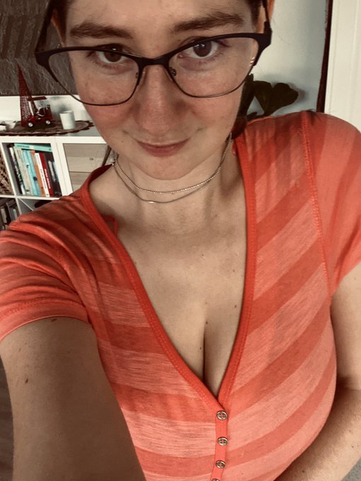 So I won&rsquo;t be able to do anything crazy for content for a few days while I&rsquo;m away. But I might try to<a href="/tag/nsfwtwt"class="tags"><span>#nsfwtwt</span></a><a href="/tag/nsfwtwt%D9%8B%D9%8B"class="tags"><span>#nsfwtwtًً</span></a>