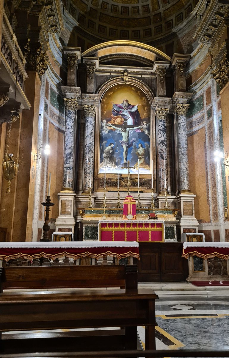 Tarchezio's tweet photo. #Introibo ad altare Dei 🙏 https://t.co/gyQ4kJNHVJ