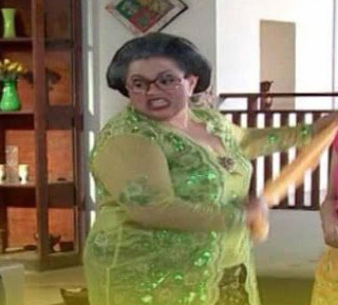 damasrcj's tweet photo. minta link kebaya hijau https://t.co/hOyJe2gOMh