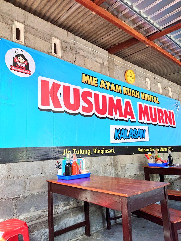NurSetoAji's tweet photo. #JumatMieayaman menerima radar kuah kental di area Kalasan tepatnya di Mie Ayam Kuah Kental Kusuma Murni. Tambahi ceker lebih mantep lur dapat 3. Harga terjangkau, owner ramah, dan tempat luas serta bersih. Weslah hawane ngawe-awe gaske!

https://t.co/sgjAS6A23k

@InfoMieAyamYK https://t.co/RmfRRL0vyc