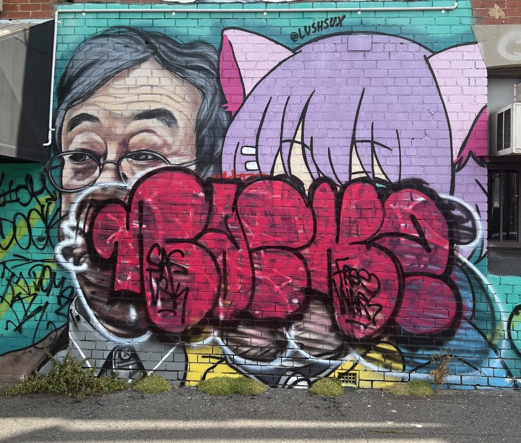 frankie on Twitter: "gmeow, not only did @CL207 lose his socks this ...