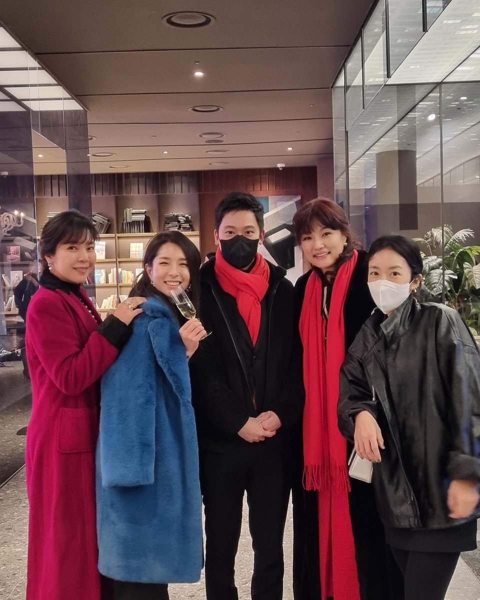 🧸💝아트토큰 x 텐트영화제

1등상 너무 감사합니다!
겸손한 마음으로 좋은 작품 만드는데 
집중하겠습니다!
모두모두 감사해요!
<a href="/arttoken_/">ARTTOKEN</a> 
<a href="/TentFilm/">TentFilmFestival</a>  
<a href="/2021_bill/">williams.lee</a> 
<a href="/MAL_lemonade/">🎵M.A.L🐟#16⌐ⓝ°ⓒ</a> 

#NFTCommunity #NFTartist #NFTdrop #NFTs #NFTartwork