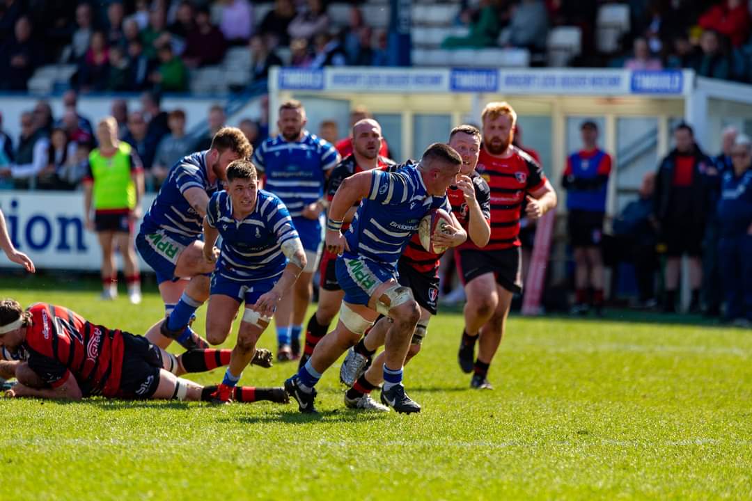 bridgendravens's tweet photo. βͺ 2022
One last throwback before we do battle on Boxing Day π€ͺ
Morgan Strong inspired Bridgend to a 17pts to 13 victory over the Wizards on Easter weekend earlier this year!
#RavensRewind
π΅βͺ https://t.co/HkIDVhFo8Y