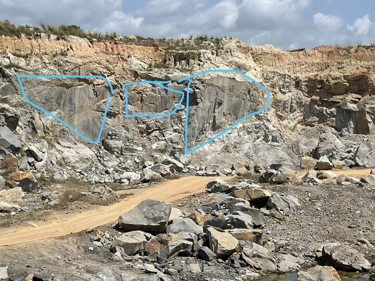 AmandaHarsas's tweet photo. Wishing you #ALL a safe and restful holiday break ~ Next year is going to be exciting and busier than ever ~ Some action photos from my recent #Ewoyaasitevisit ~ including one of our pegmatites 😱🤩⛏️💵#mineready
#Chargingthechange $A11 #A11 $ALLIF #ASX #Lithium @AtlanticLithium https://t.co/woLwXLYq9Q