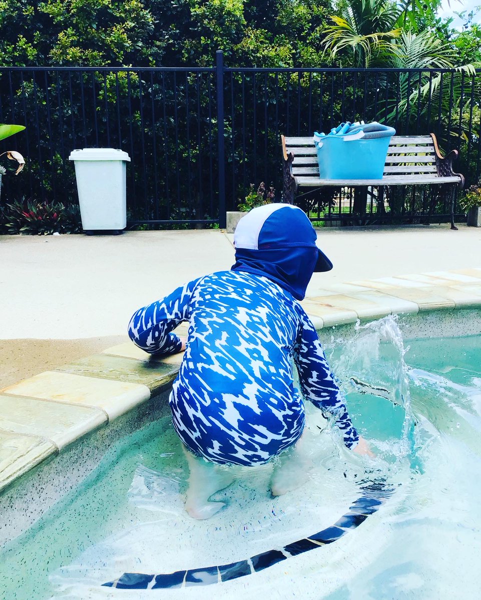 SarahJaneLayton's tweet photo. FIRST TIME IN A POOL My son’s first splash in a swim pool. To begin with he sat on the side of the pool with feet in, then sat on the first step, then to a bigger step, then let me put on a life vest, hold him in cradle position &amp; turn around with the water splashing around him💦 https://t.co/pa8IoNVym2