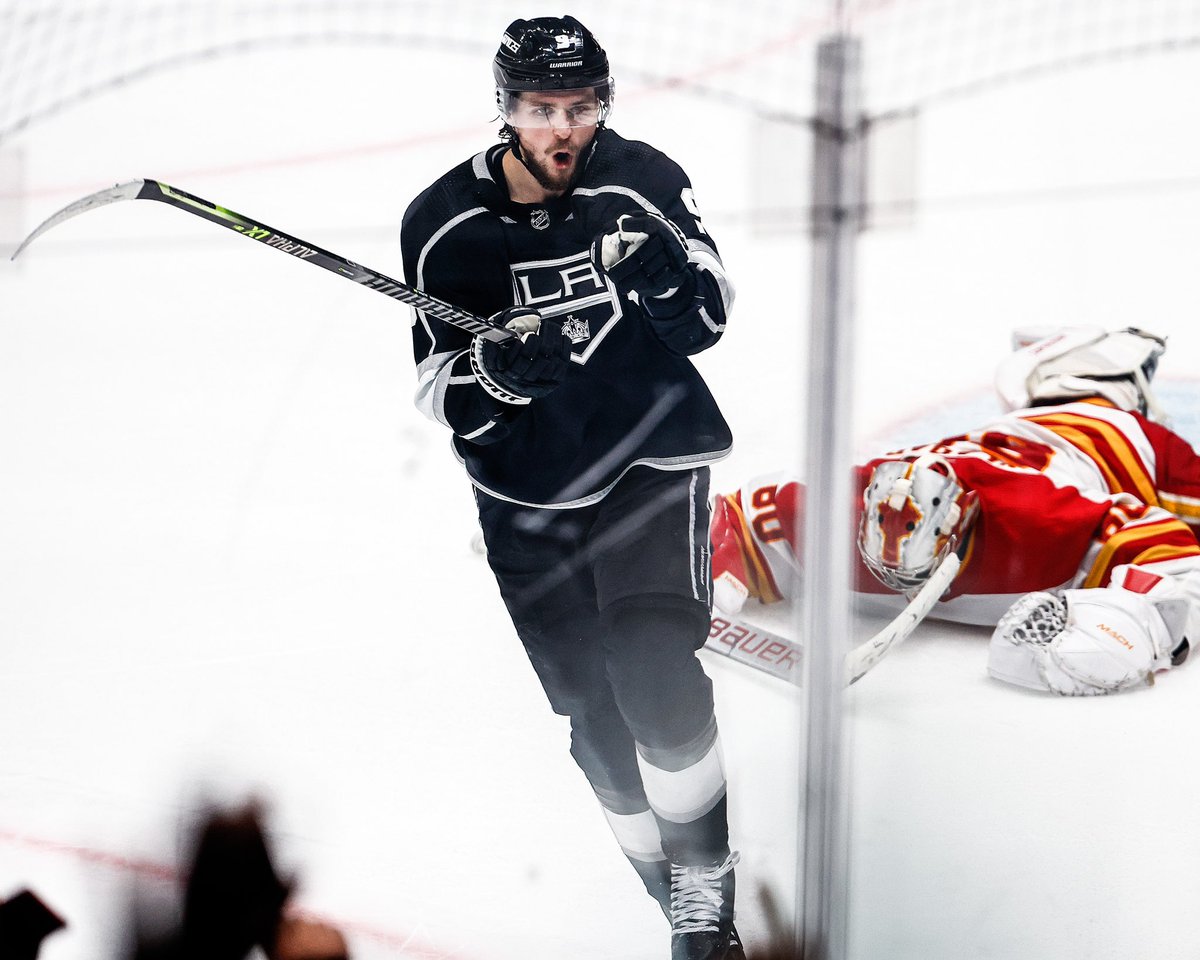 LAKings's tweet photo. BIG MOOD 🧃 https://t.co/T7vyuZL1kw