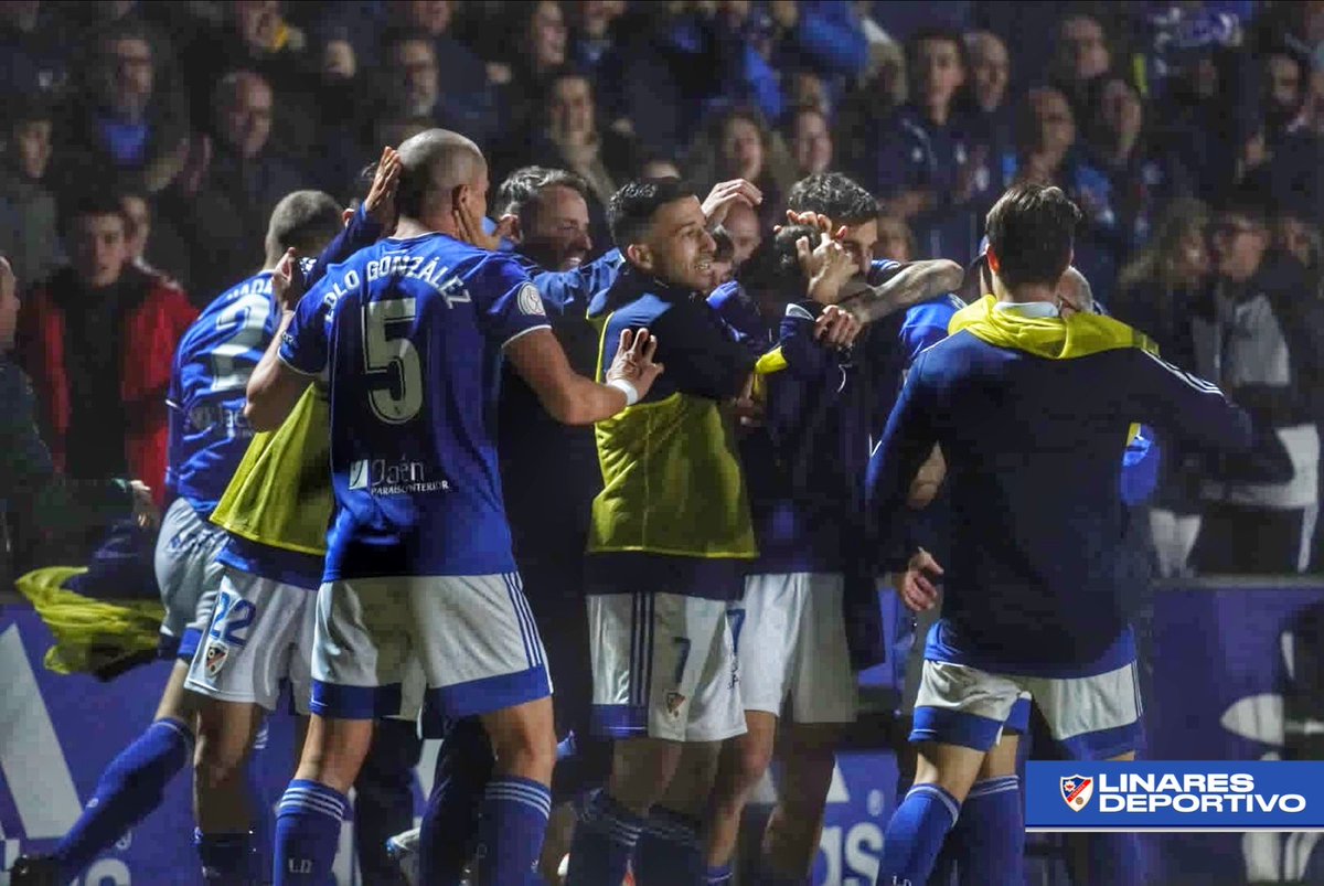Despertarte por la mañana y saber que lo han vuelto a hacer. No es un sueño no, es una realidad. El <a href="/Linares_Dptvo/">Linares Deportivo 💙⚒</a> está en los 1/16 de #CopaDelRey por tercer año consecutivo y espera otro PRIMERA. Yo todavía no me lo creo...