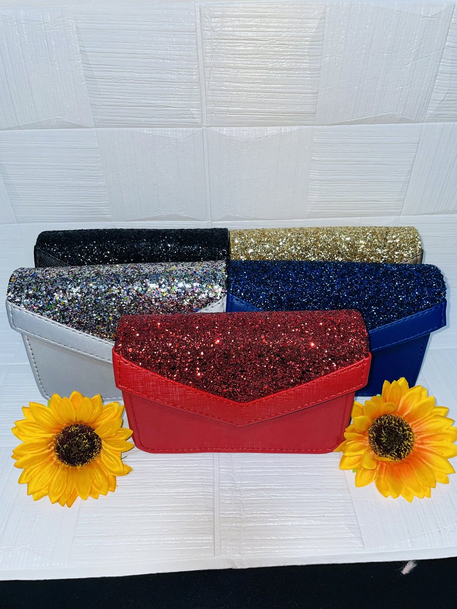 5 sparkly purses perfect for the season! #gbemisokeshoes Price 19,999 #bagsfromgbemisoke DM @gbemisokeshoes on IG or WhatsApp 09095009908