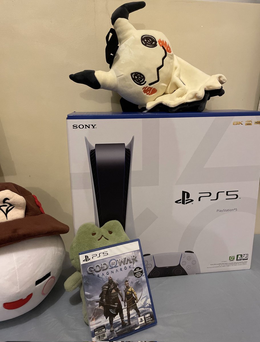 freetg07's tweet photo. 🫣😵‍💫😳 my first console! https://t.co/b38qsxeif6