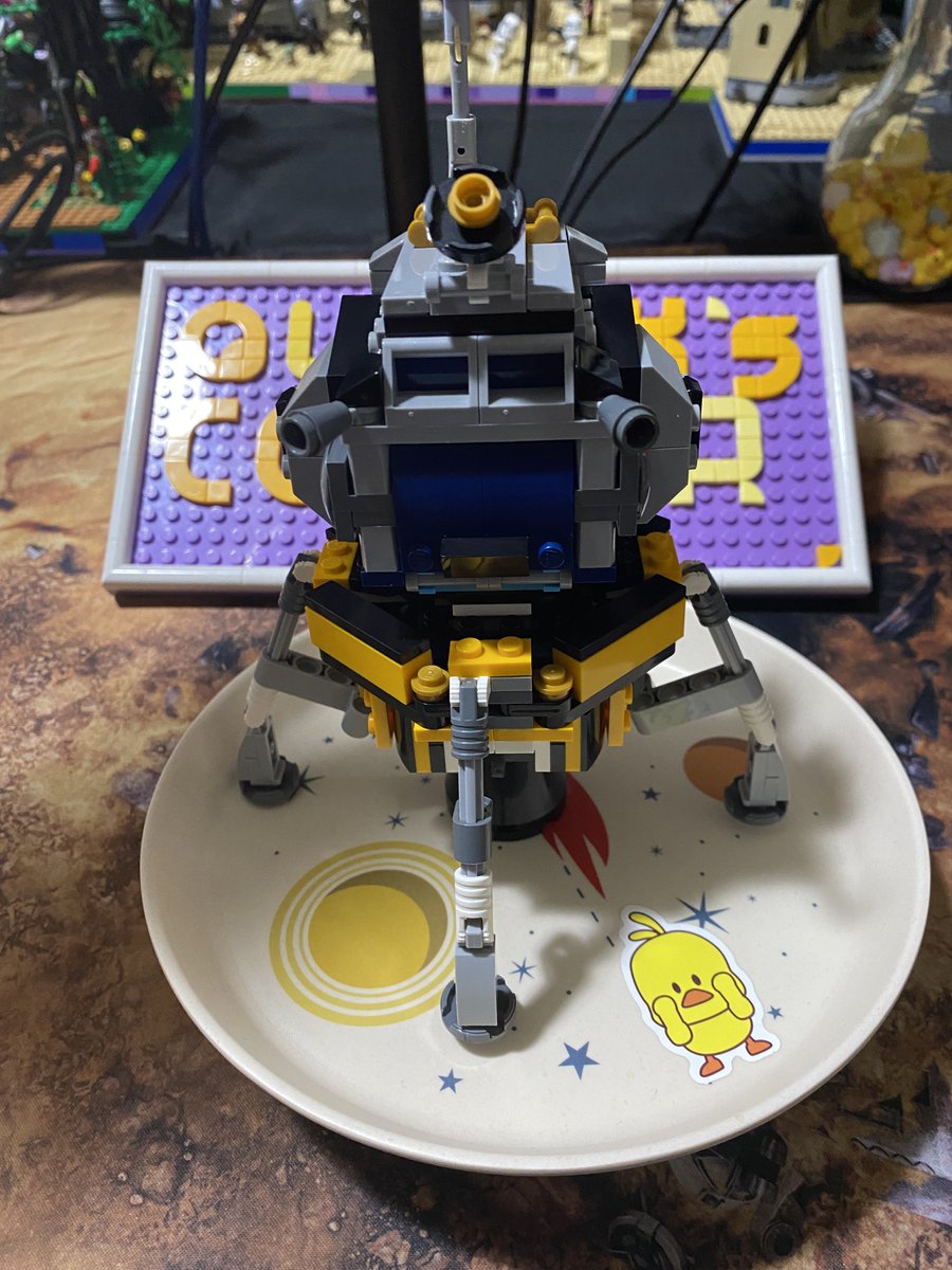 GrandAdmQuack's tweet photo. Thanks everyone for another great stream, we completed the #NASA #LEGO Lander in preparation for our flights to space in #QuackVerse. As a community we must band together to help others stranded, as we leave no fig behind! Thanks for the raids DirectorGrapes &amp; @LornxMckay!! https://t.co/tHrO7ycQcZ